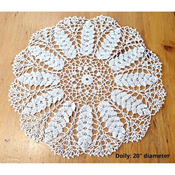 3 Doilies Doily Crocheted Doily White & Ecru  Vintage Doilies  V23 - Picture 4 of 4
